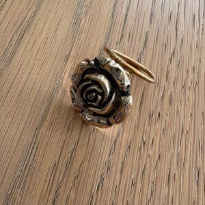 Vintage Gold-Tone Rose Scarf Clip